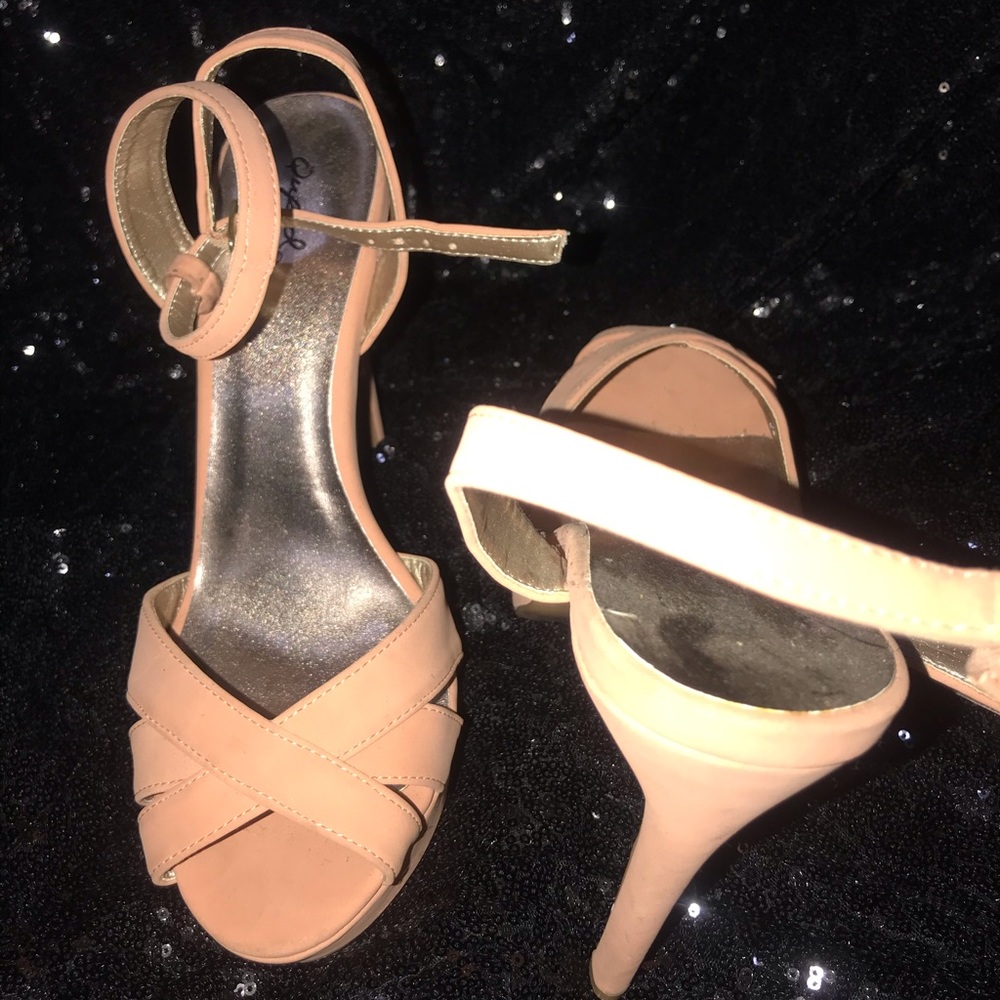 Apricot Peep toe heels